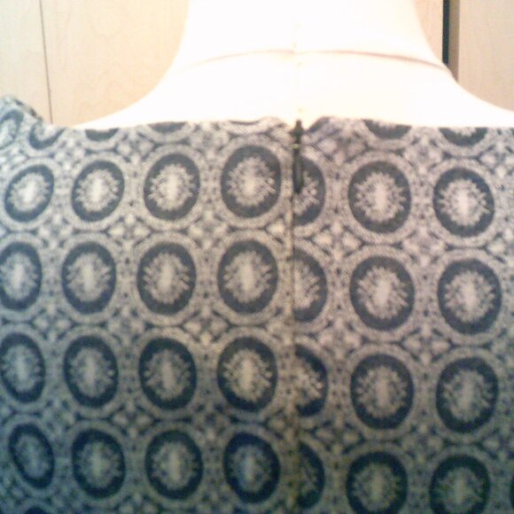 Soho Printed Blue Belted Dress Size 10 - Picture 5 of 5